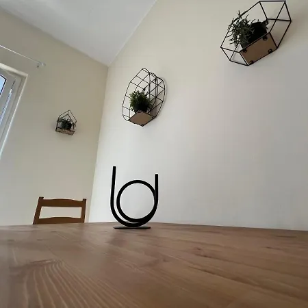 شقة Zinbi's House