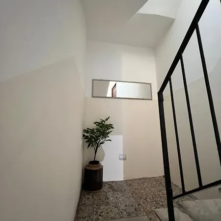 Zinbi's House شقة