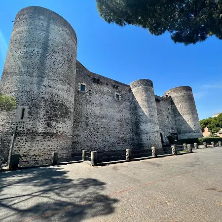 شقة Zinbi's House