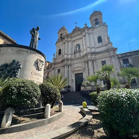 Zinbi's House * كاتانيا