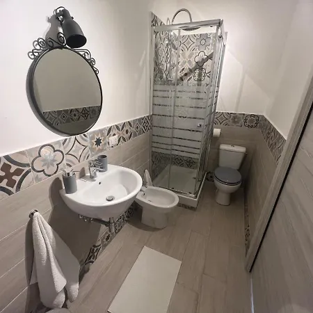 Zinbi's House * كاتانيا