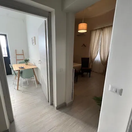 Zinbi's House شقة